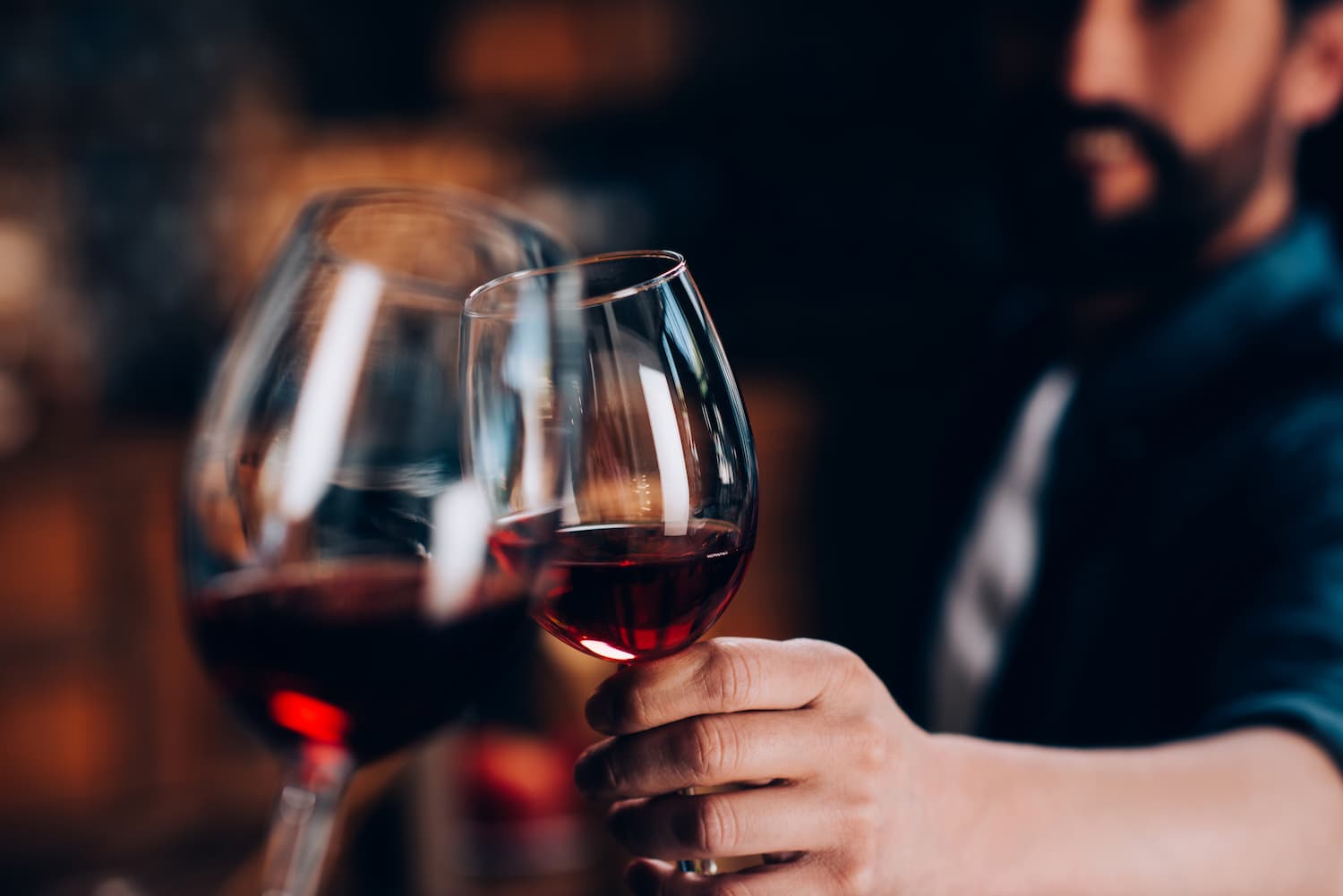 Quel vin acheter pour investir : les risques à prendre en compte avant d’investir dans le vin